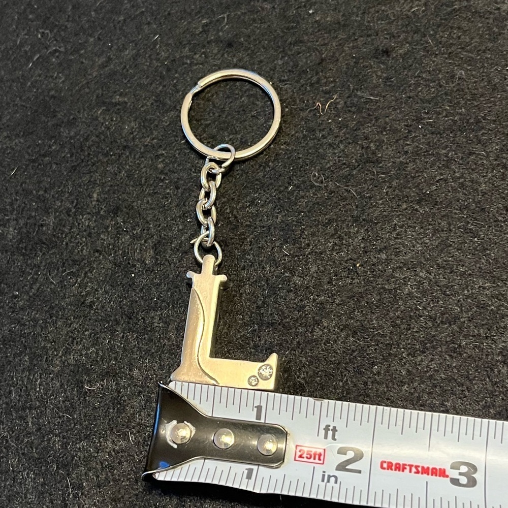 Silver Initial 'L' Keychain - Picture 9 of 11